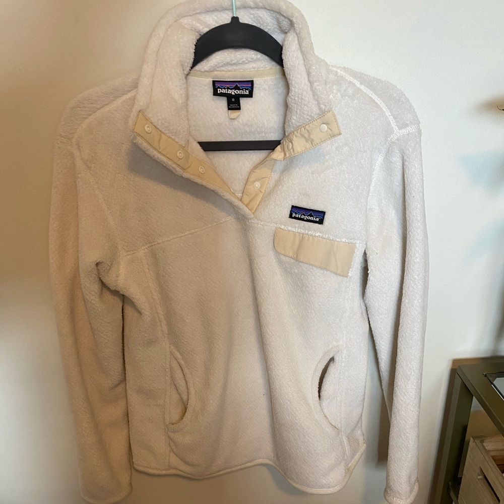 Patagonia sweatshirt